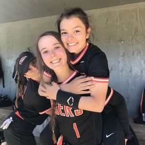 Meet your Posher, Alyah